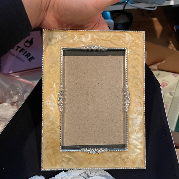 Yellow picture frame 4x6 photo frame - Picture 1 of 3